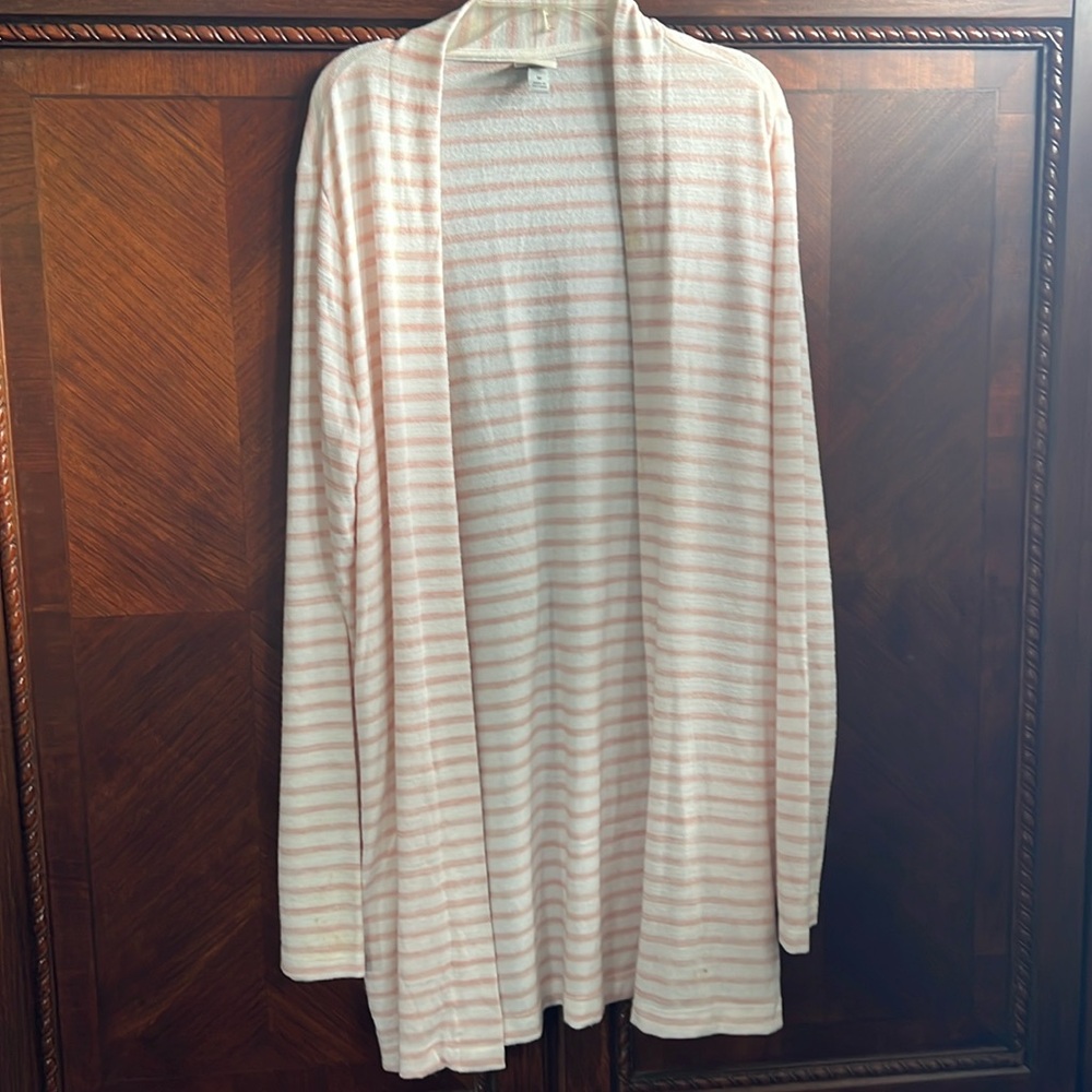 Women’s pink and cream open cardigan
